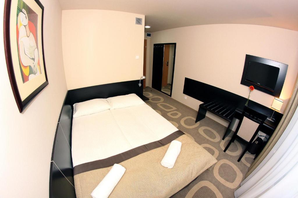 Hotel Picaro Stok Łagów Kamer foto