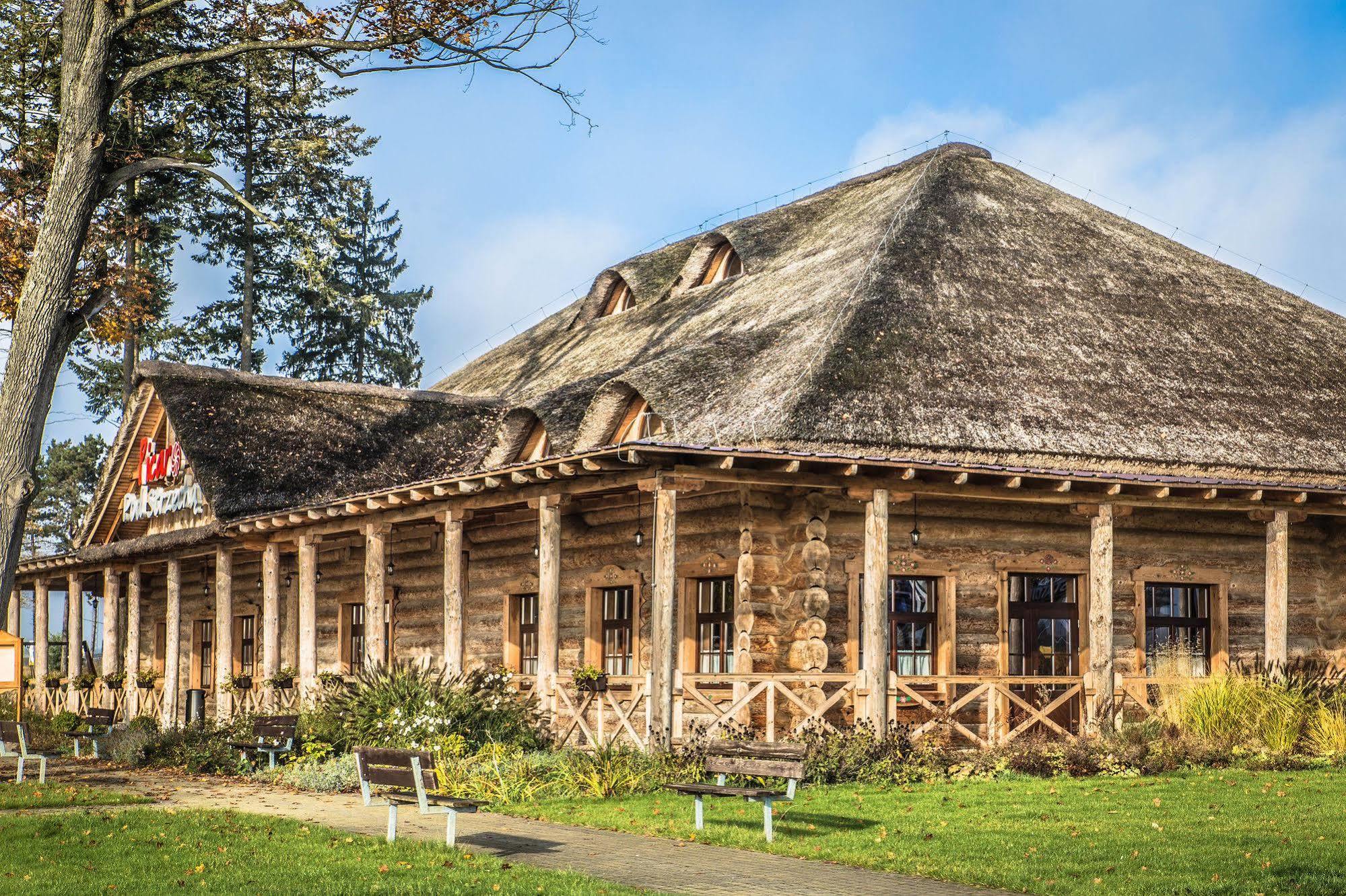 Hotel Picaro Stok Łagów Buitenkant foto