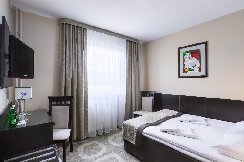 Hotel Picaro Stok Łagów Buitenkant foto